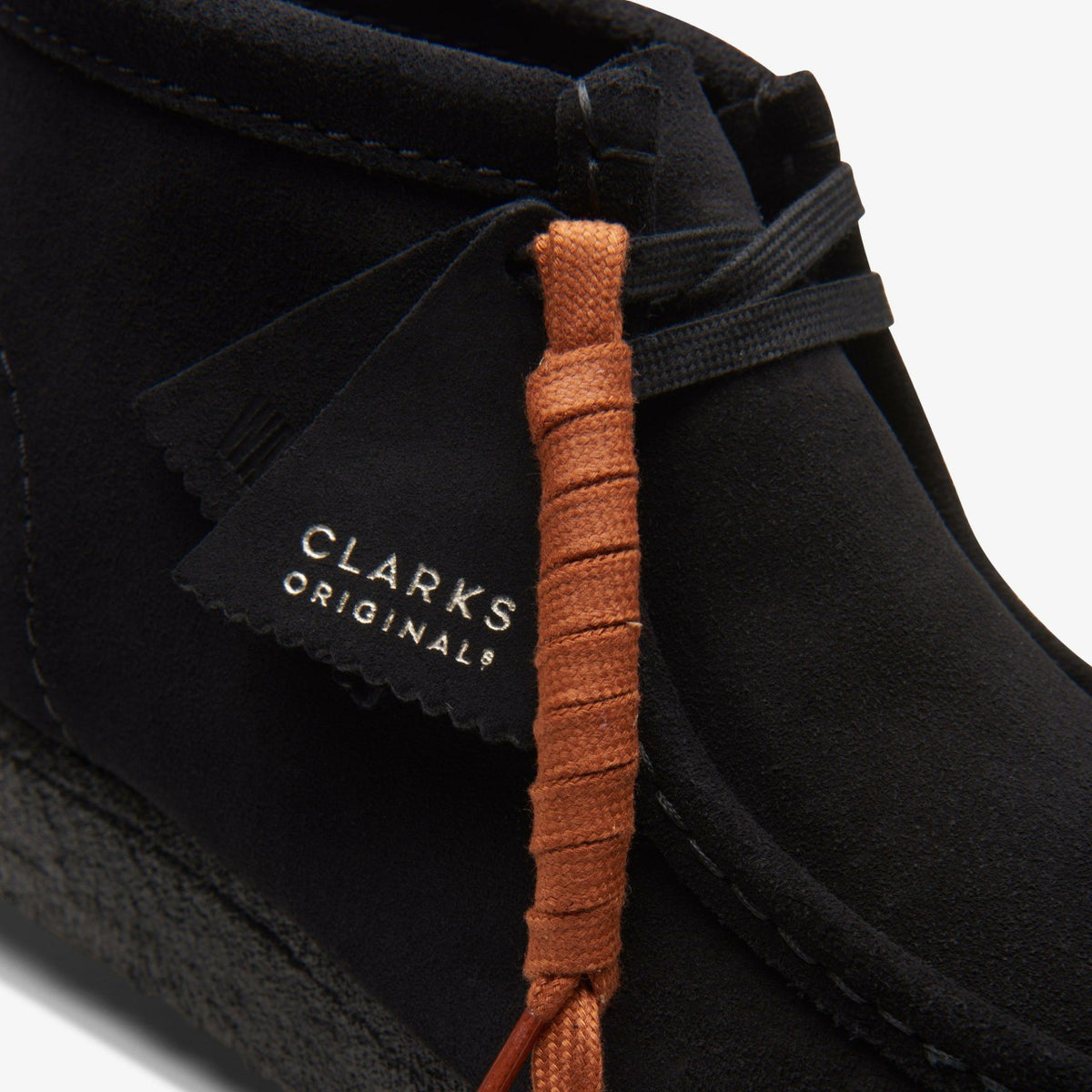 Clarks Men Wallabee Boot Black Suede