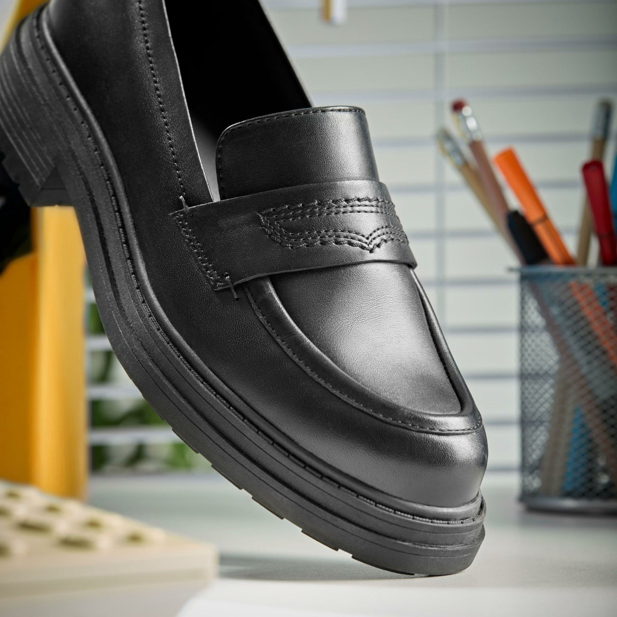 Clarks Women Orinoco3 Edge Black Leather