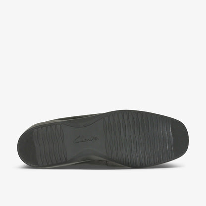 Clarks Women Georgia Loafer Black Leather