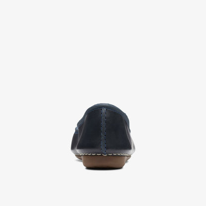 Clarks Women Freckle Ice Navy Leather