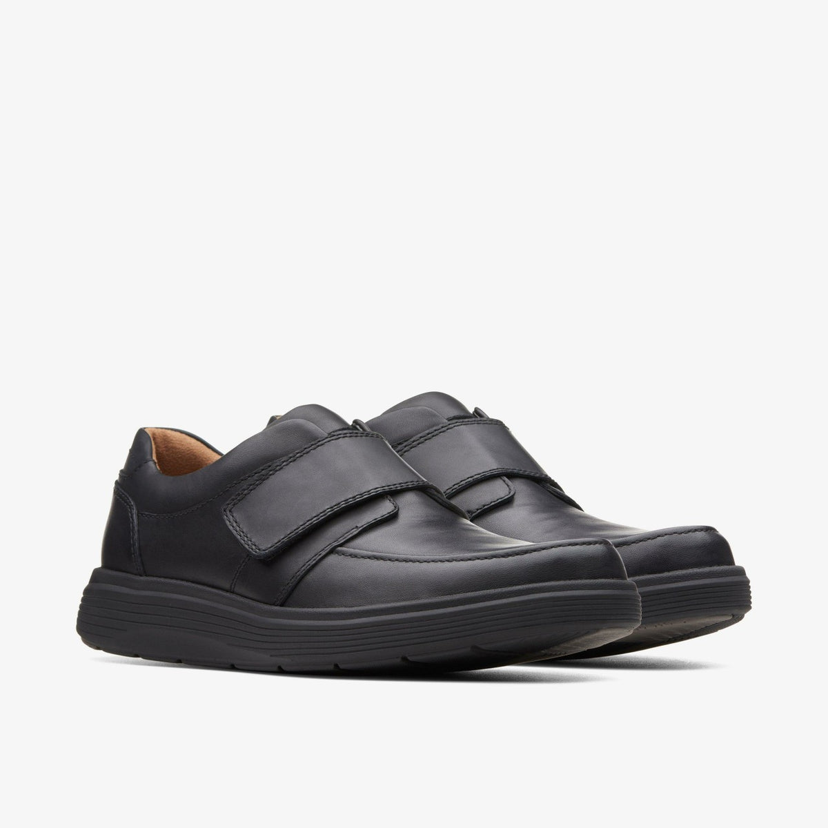 Clarks Men Un Abode Strap Loafer Black Leather