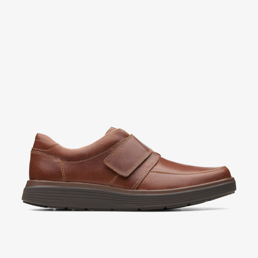 Clarks Men Un Abode Strap Loafer Dark Tan Leather