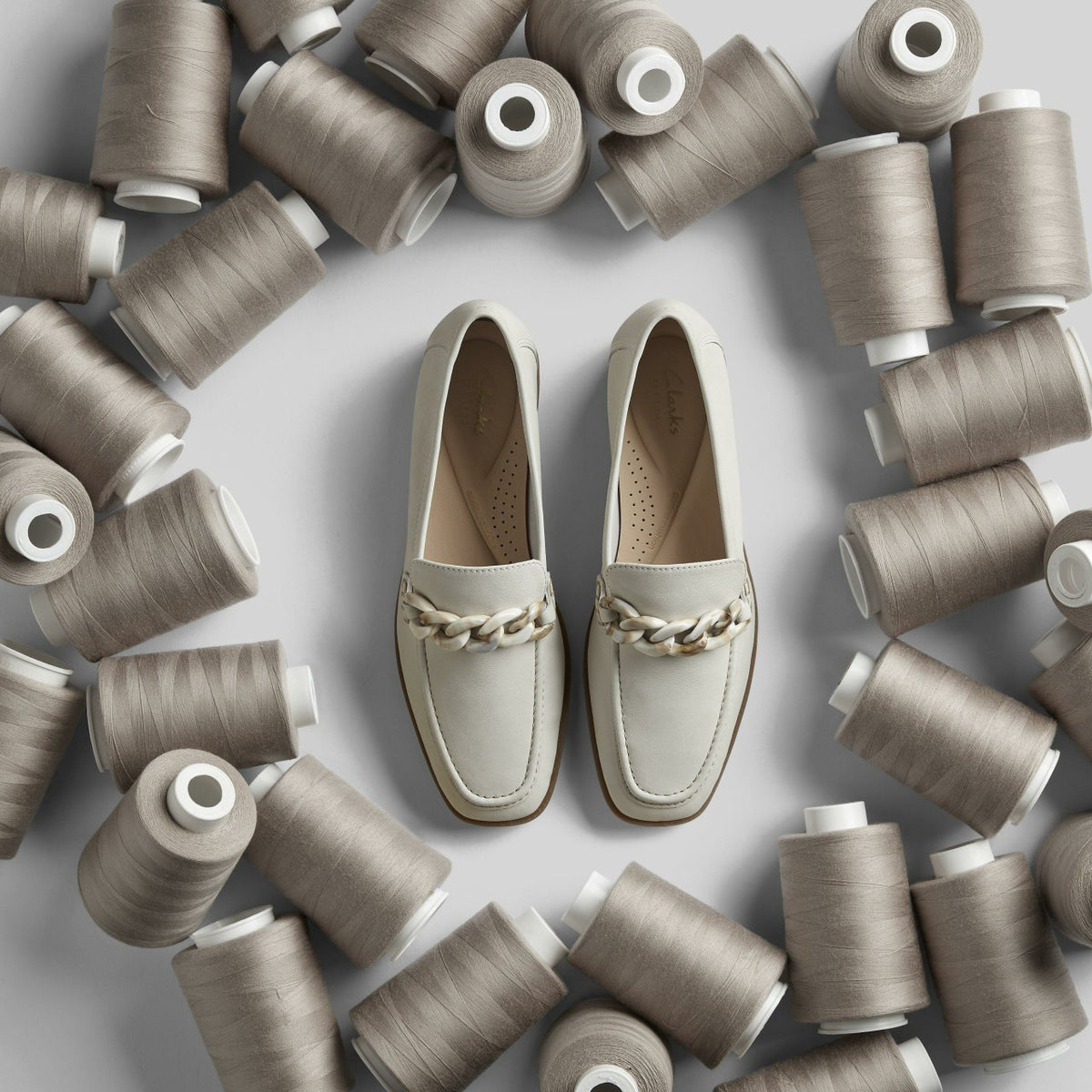 Clarks Women Sarafyna Iris Loafer White Leather