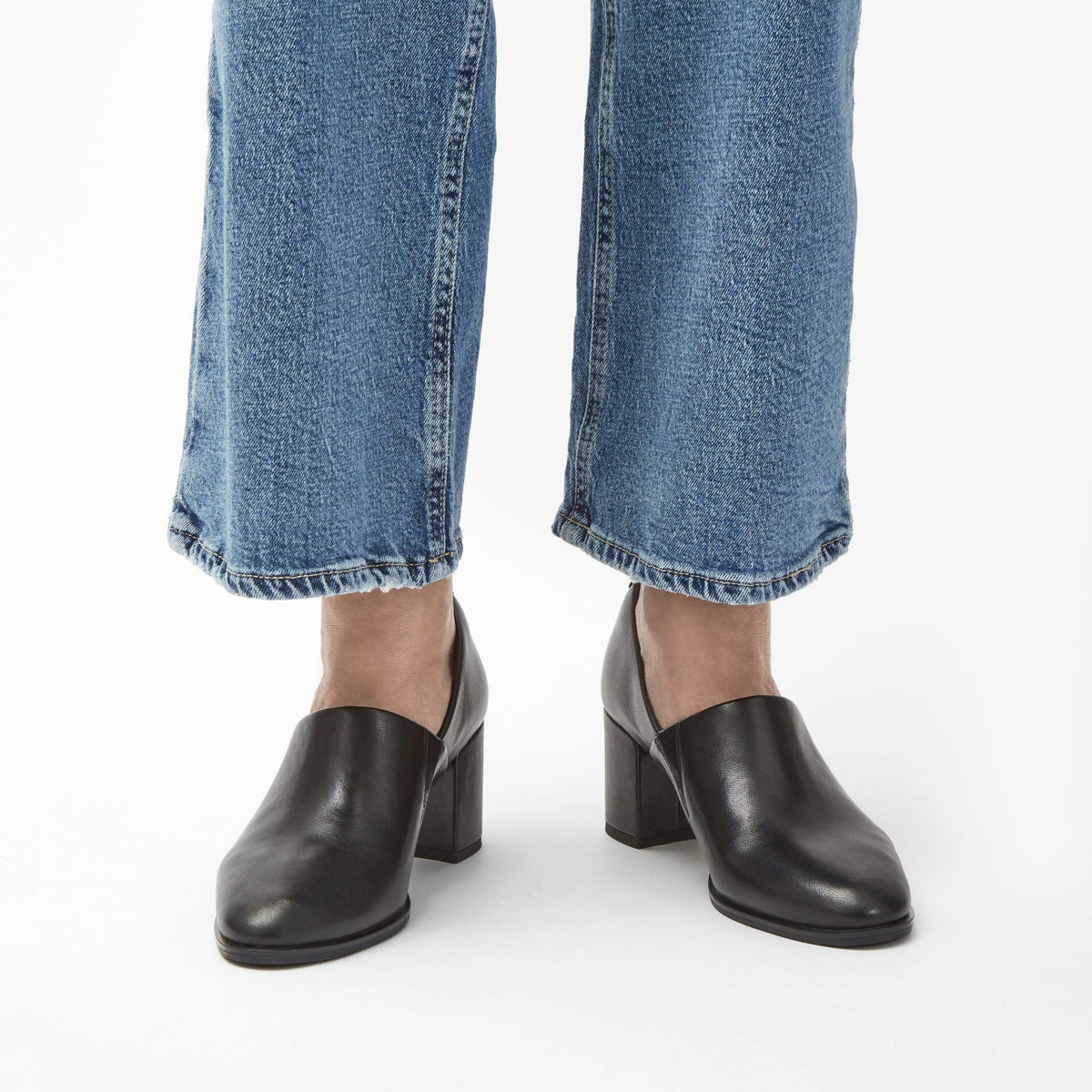 Clarks Women Freva 55 Lily Black Leather