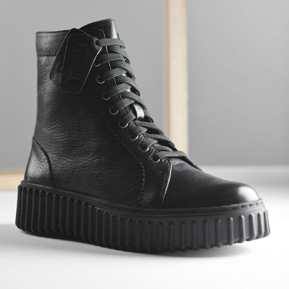Clarks Women Torhill Rise Ankle Boot Black Leather