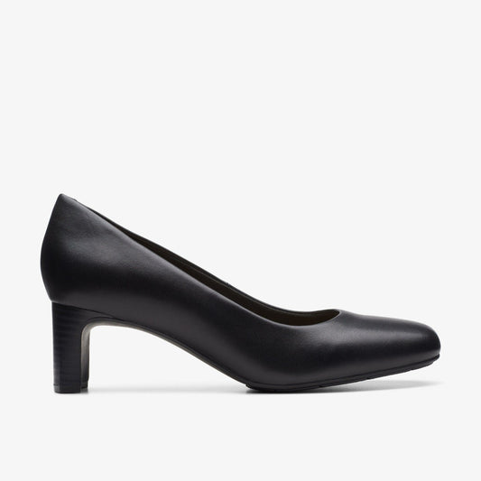 Clarks Women Kyndall Iris Black Leather