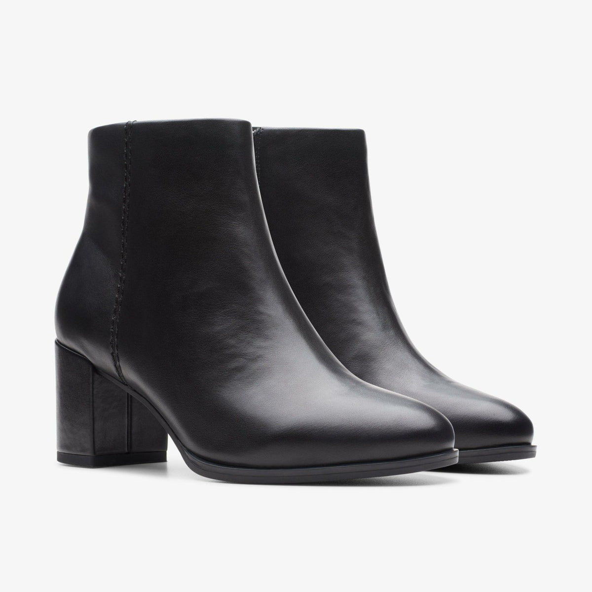 Clarks Women Freva 55 Zip Ankle Boot Black Leather