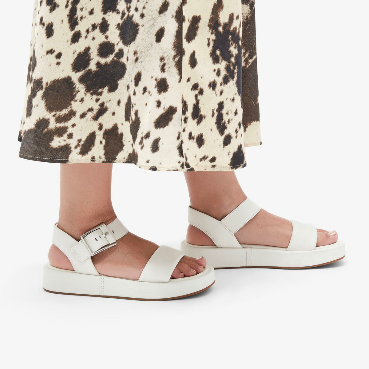 Clarks Women Alda Strap Off White Leather