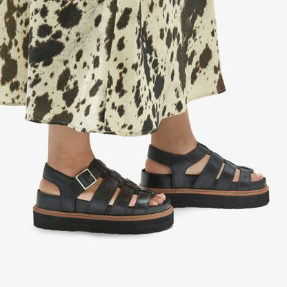 Clarks Women Orianna Twist Black Leather