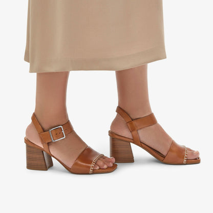 Clarks Women Siara 65 Buckle Tan Leather