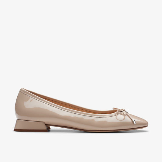 Clarks Women Ubree 15 Step Sand Patent