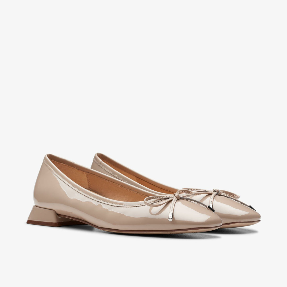 Clarks Women Ubree 15 Step Sand Patent