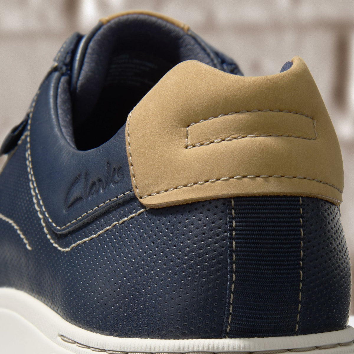 Clarks Men Mapstone Lace Navy Leather
