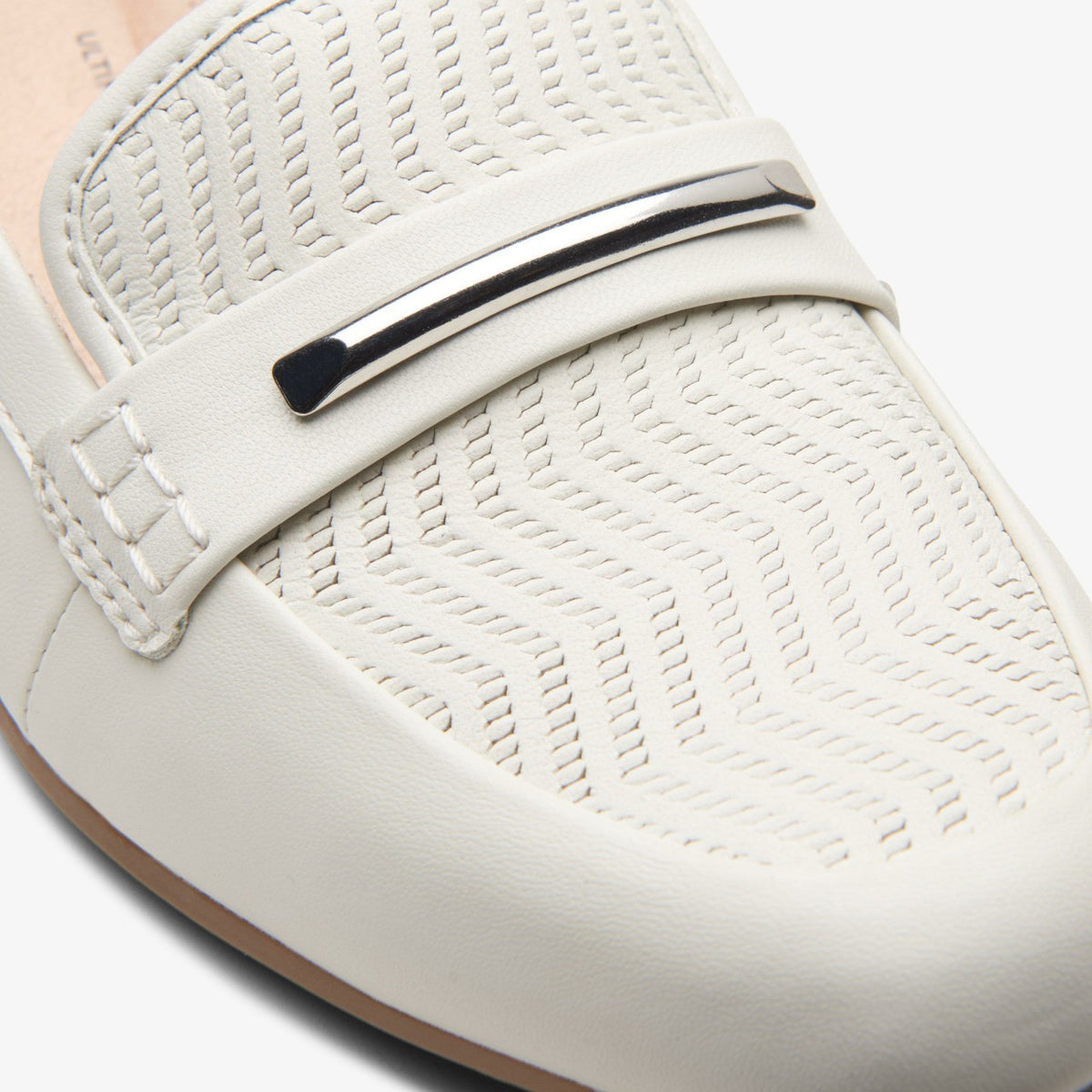 Clarks Women Juliet Aster Off White Leather