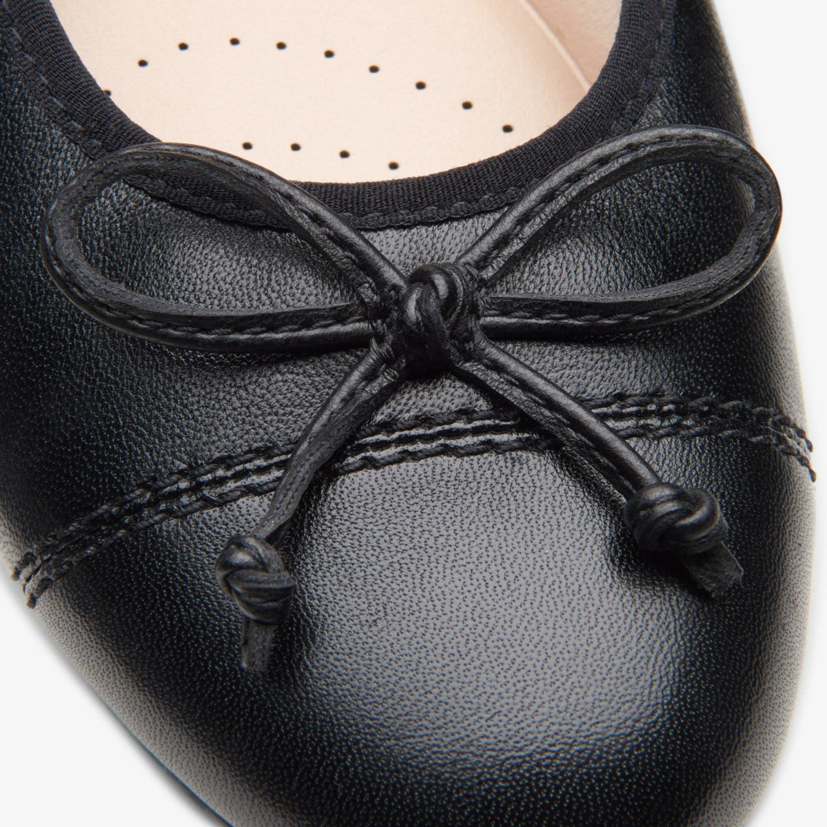 Clarks Women Loreleigh Rae Black Leather