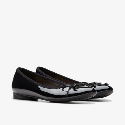 Clarks Women Loreleigh Rae Black Patent