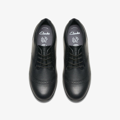 Clarks Kids Finja Brogue Youth Black Leather