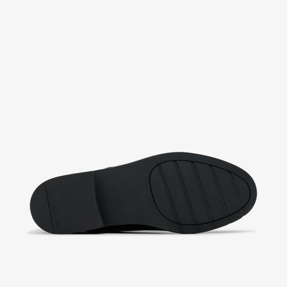 Clarks Kids Aubrie Dress Youth Black Patent