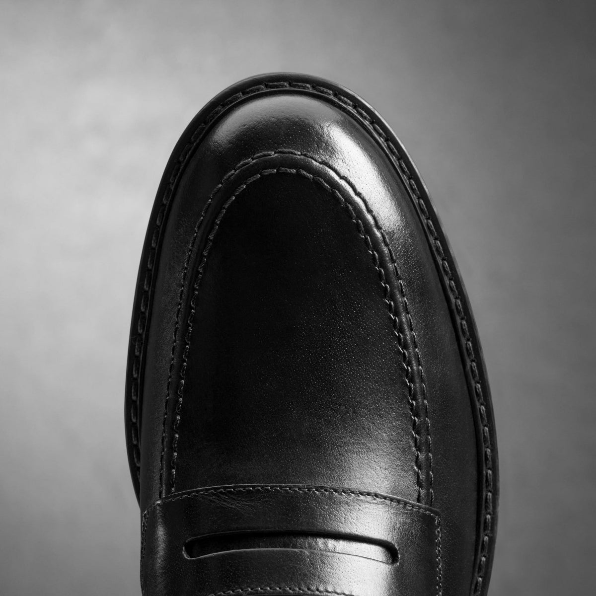 Clarks Men Aldwin Step Loafer Black Leather