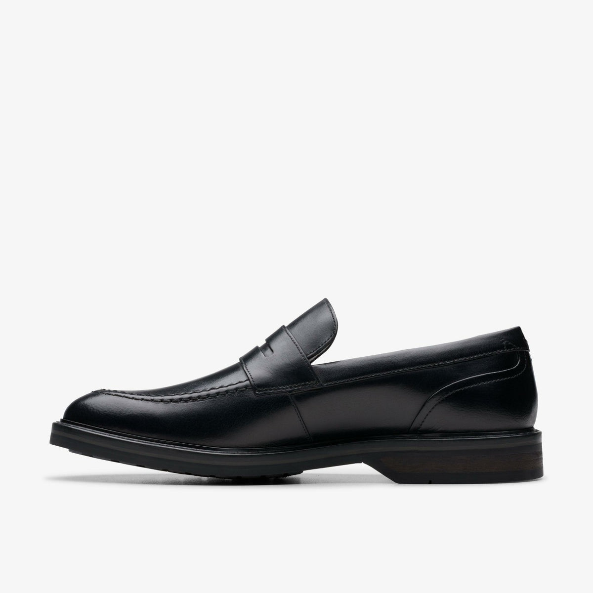 Clarks Men Aldwin Step Loafer Black Leather