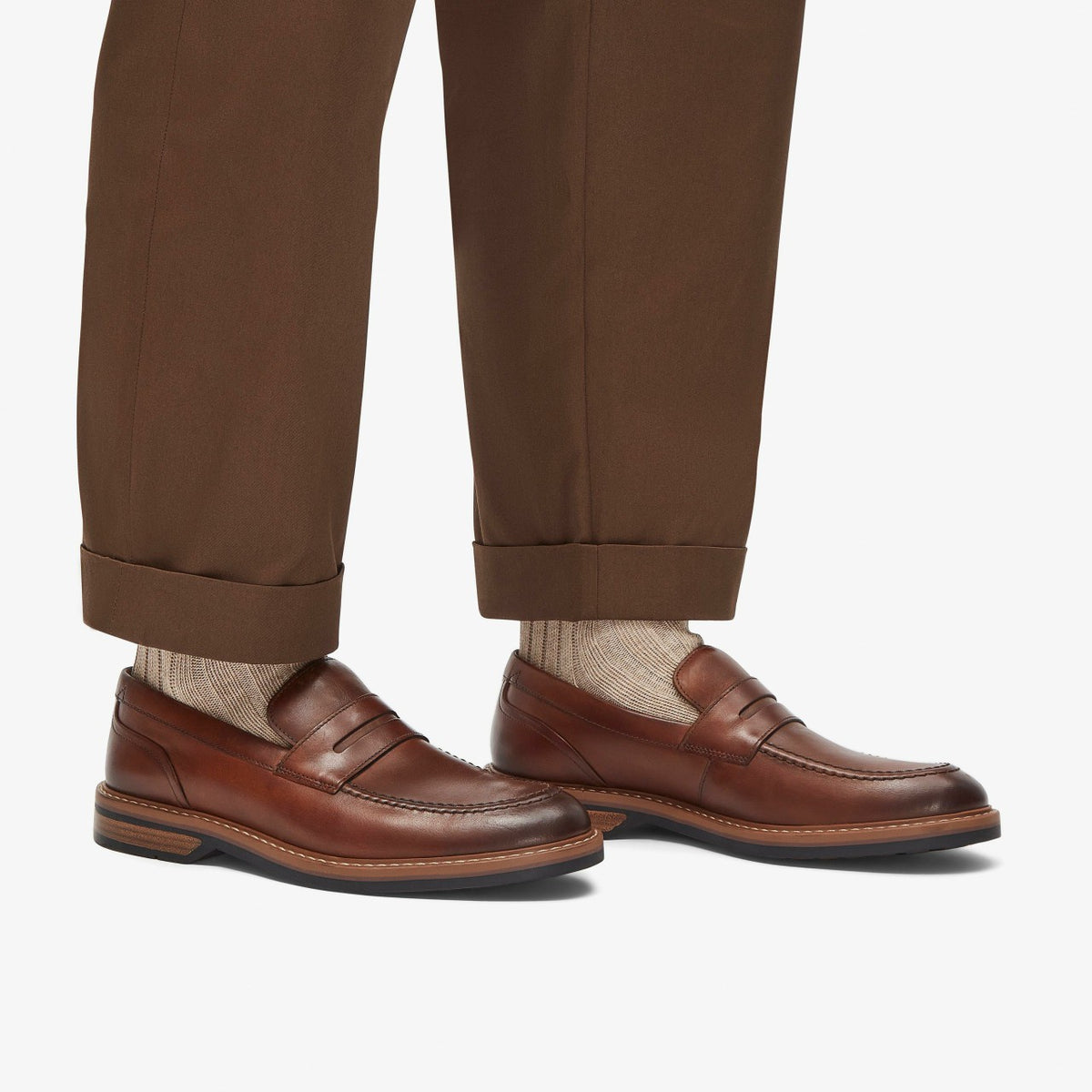 Clarks Men Aldwin Step Loafer Mid Tan Leather