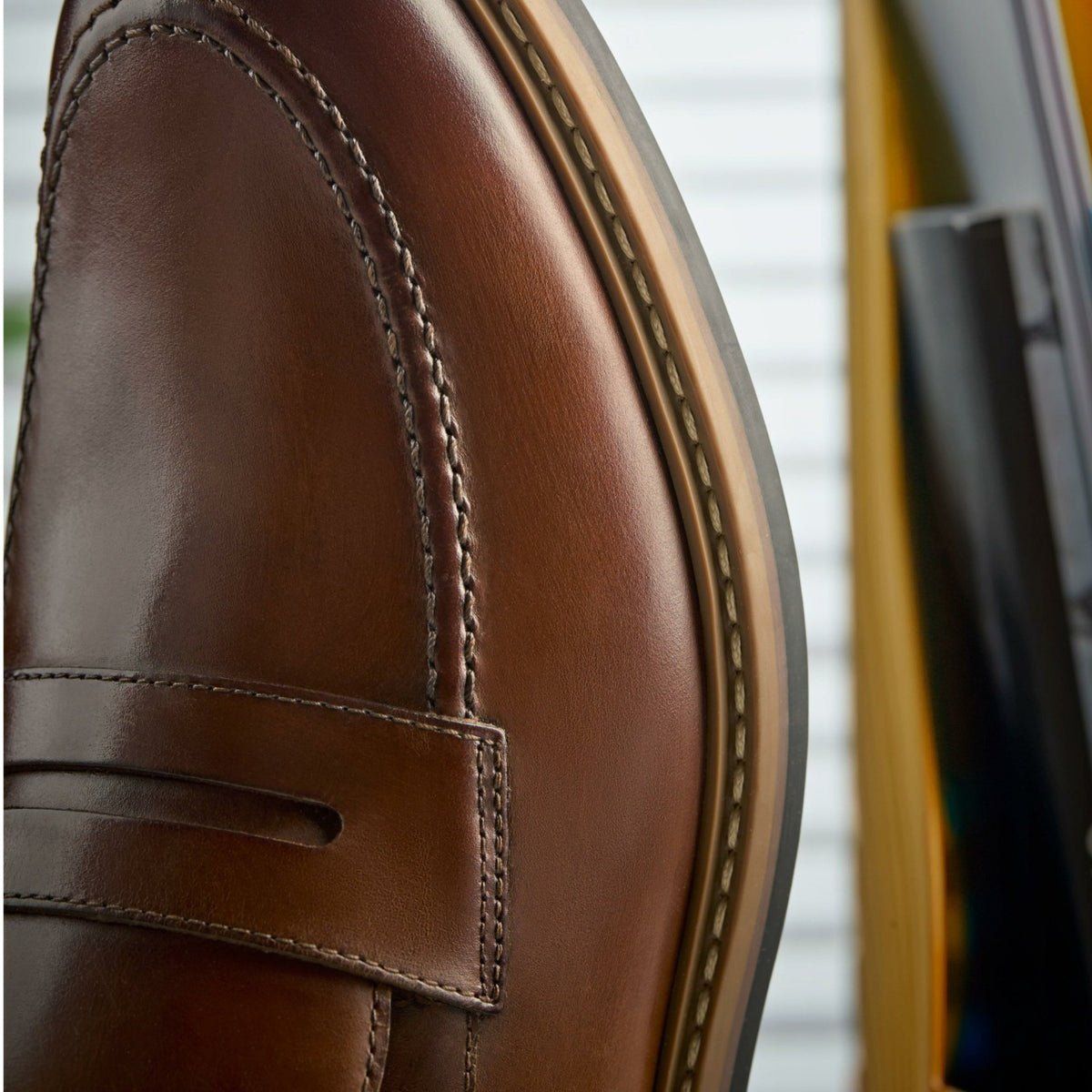 Clarks Men Aldwin Step Loafer Mid Tan Leather