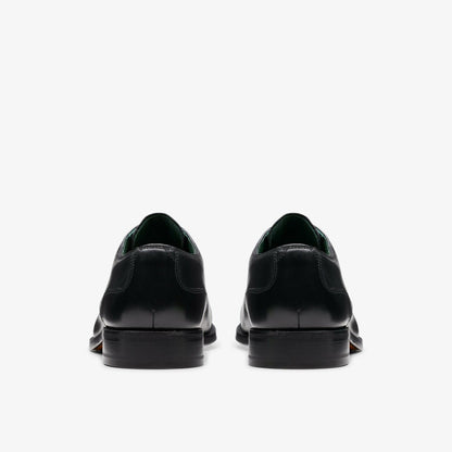Clarks Men Craft James Cap Black Leather