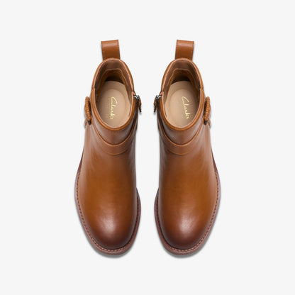 Clarks Women Chamberly Trim Mid Tan Leather