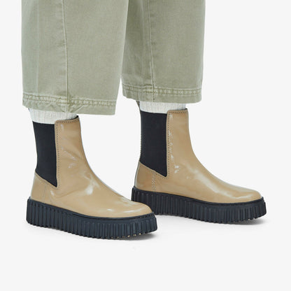 Clarks Women Torhill Maple Beige Patent