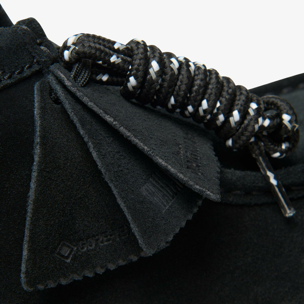 Clarks Men Wallabee Boot GORE-TEX Black Suede