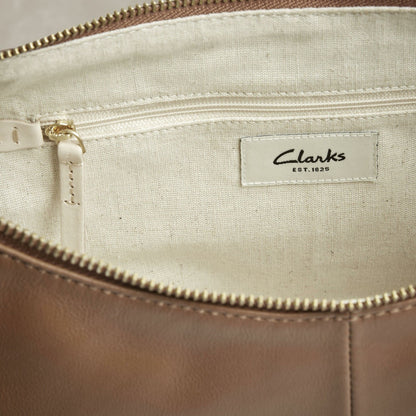 Clarks Women Willow Moon Tan Leather