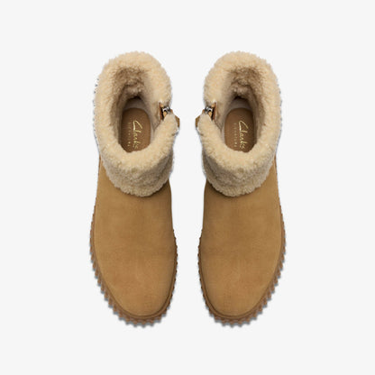 Clarks Women Torhill Turn Light Tan Warmlined