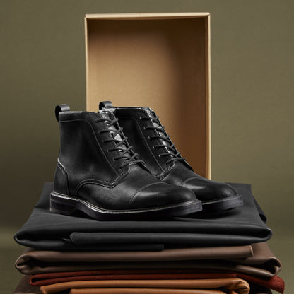 Clarks Men Aldwin Cap Black Leather