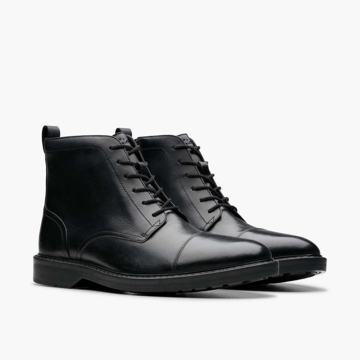 Clarks Men Aldwin Cap Black Leather