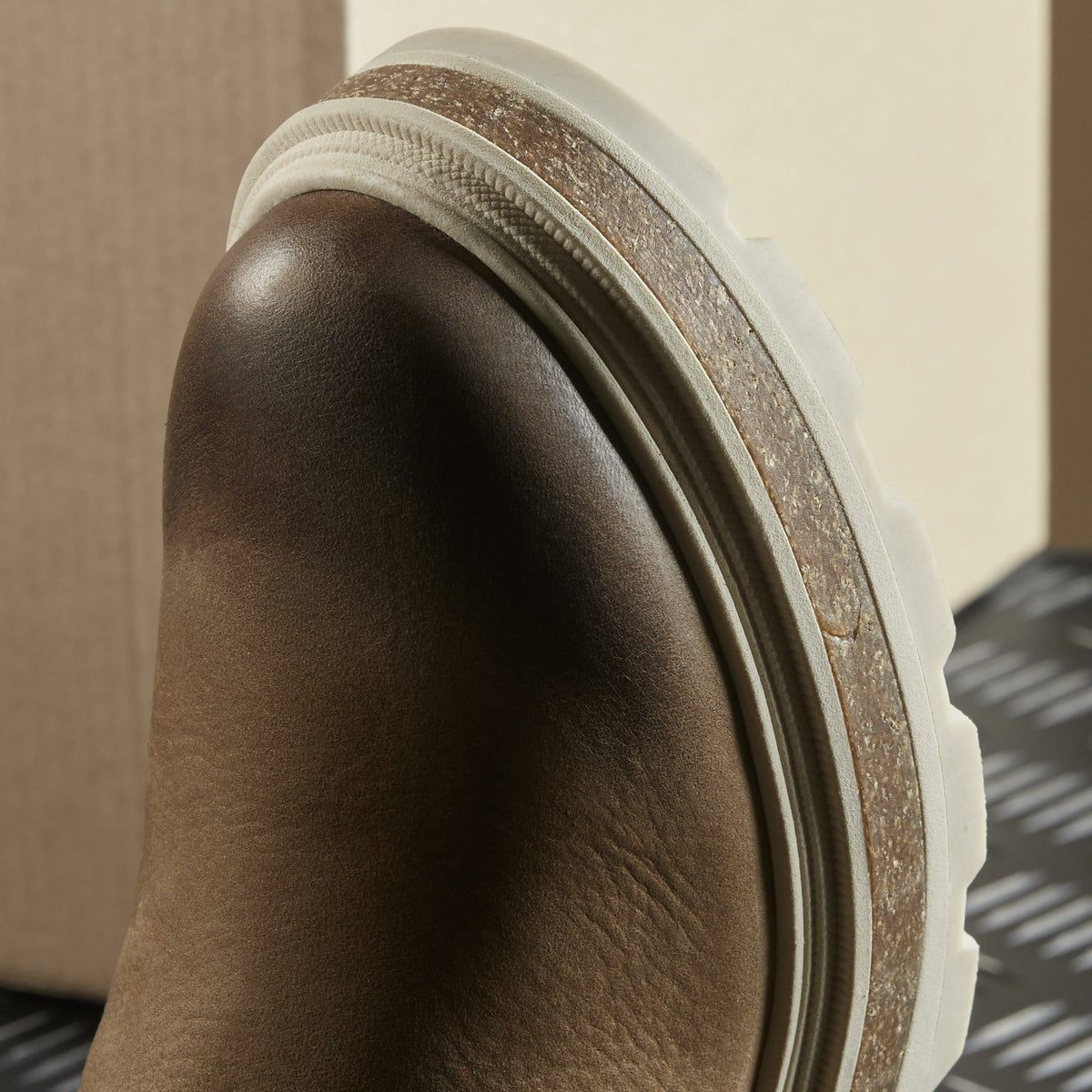 Clarks Women Hencroft Madi Waterproof Dark Sand Warmlined