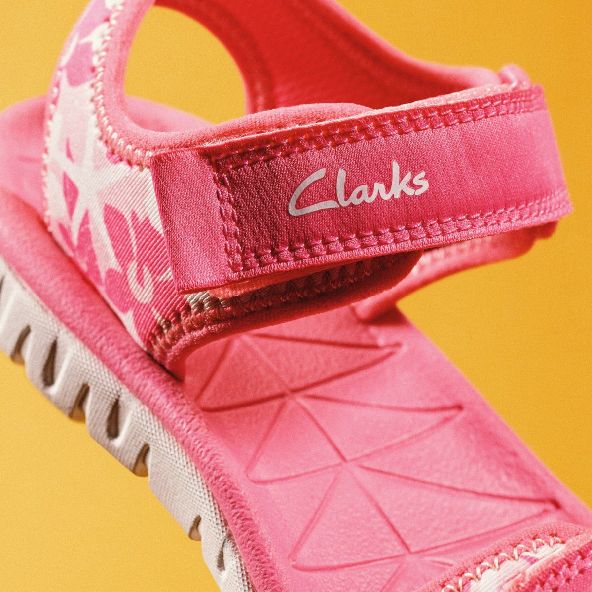 Clarks Kids SurfingTide Kid Pink Multicolour