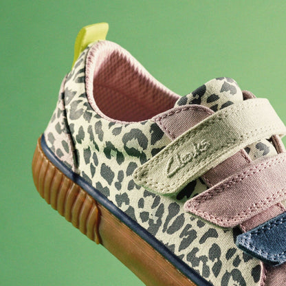 Clarks Kids Foxing Vibe Kid Ecru Canvas