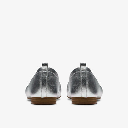 Clarks Women Fawna Soft Silver Metallic