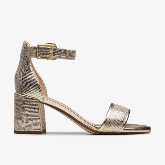 Clarks Women Ezoria Mae Champagne Interest
