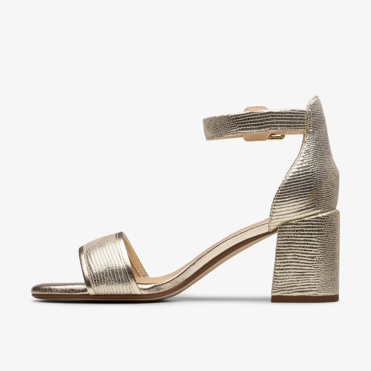Clarks Women Ezoria Mae Champagne Interest