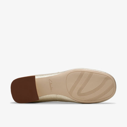 Clarks Women Daiss 30 Shine Champagne Interest
