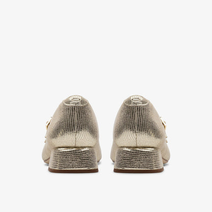 Clarks Women Daiss 30 Shine Champagne Interest