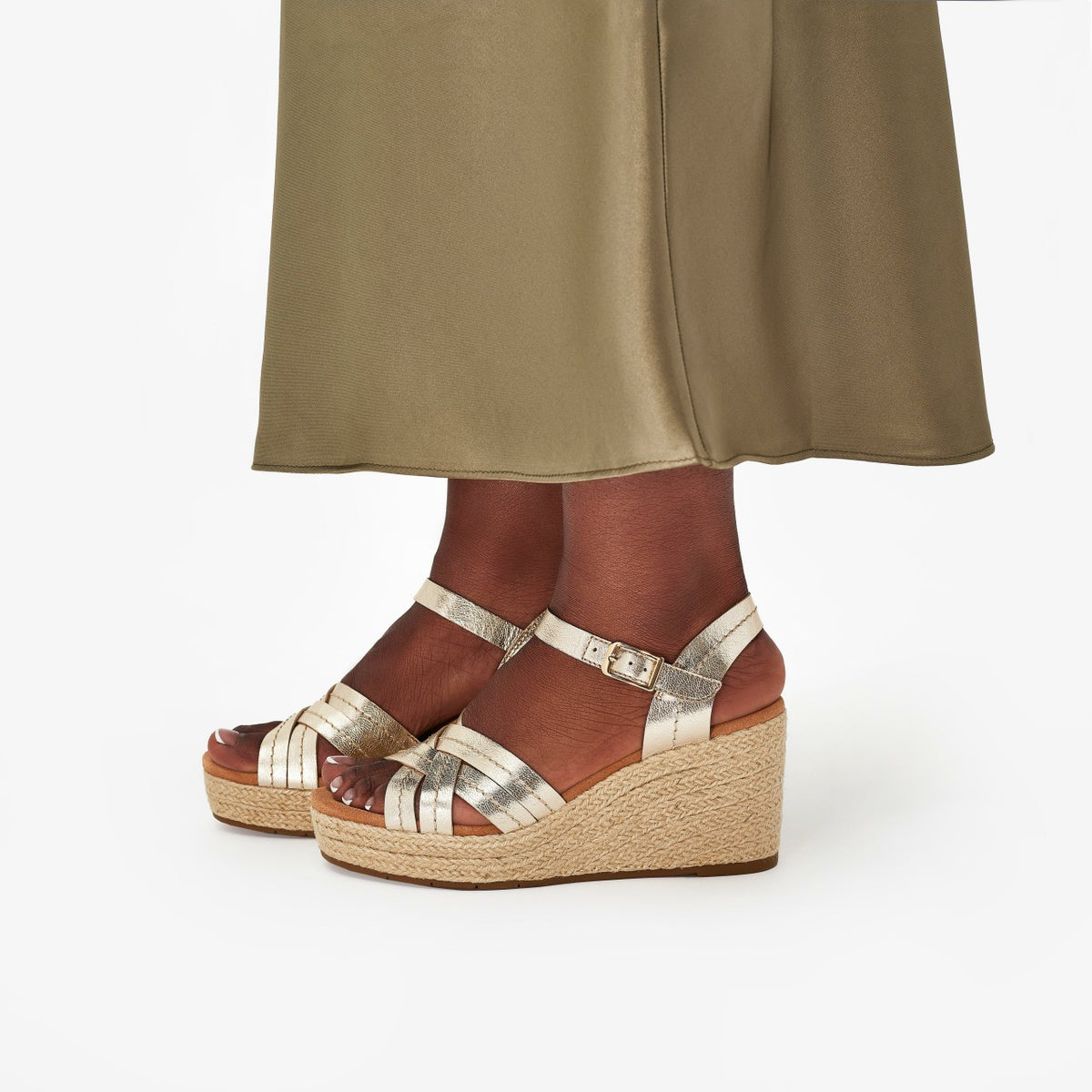 Clarks Women Sabina Strap Champagne