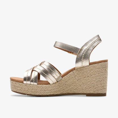 Clarks Women Sabina Strap Champagne