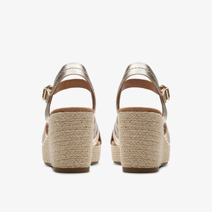 Clarks Women Sabina Strap Champagne