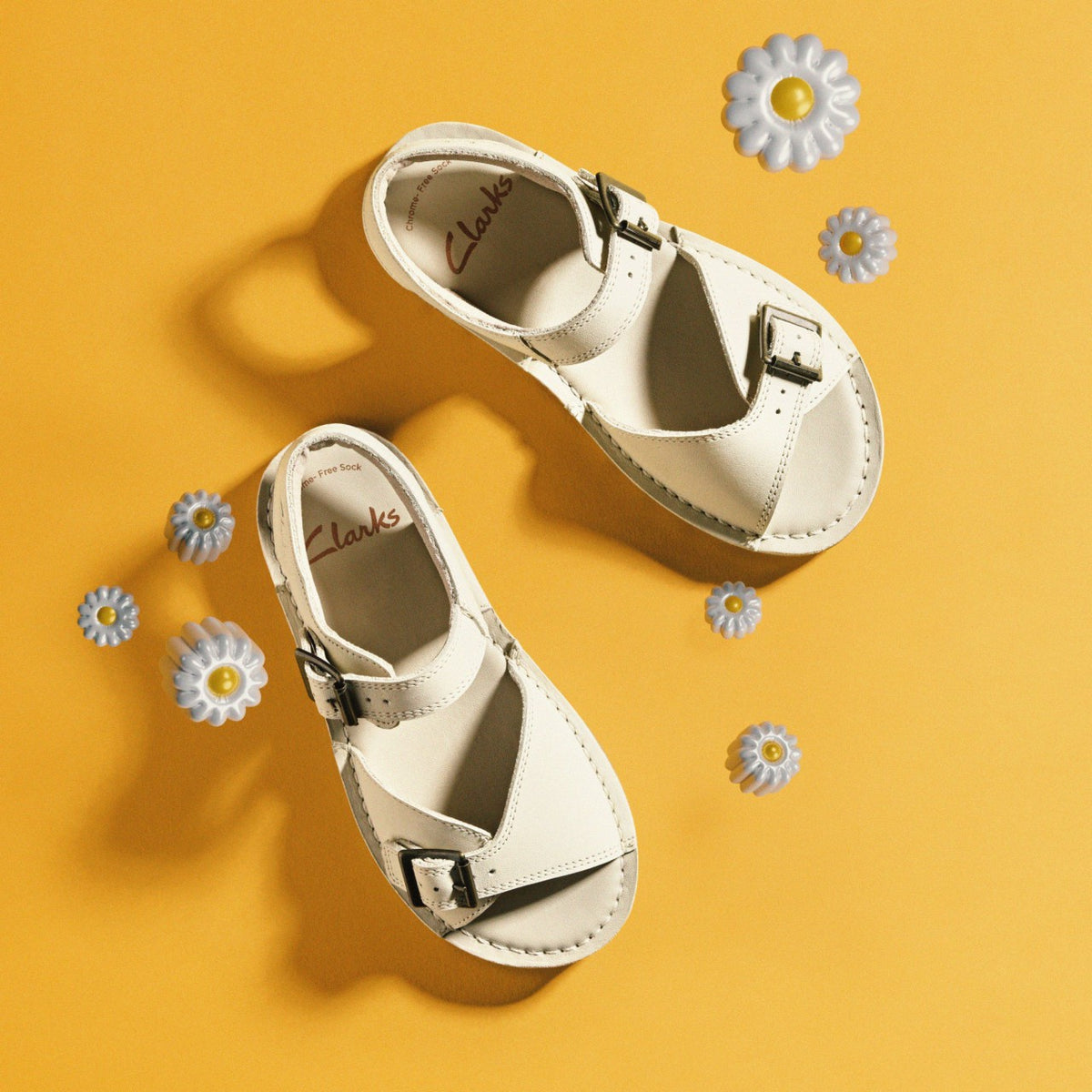Clarks Kids Playsun Kid Off White Leather