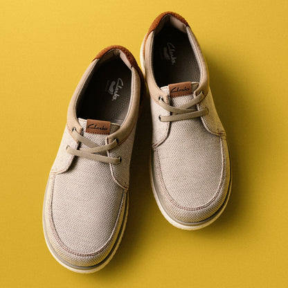 Clarks Men Relax Lite Lace Sand Textile