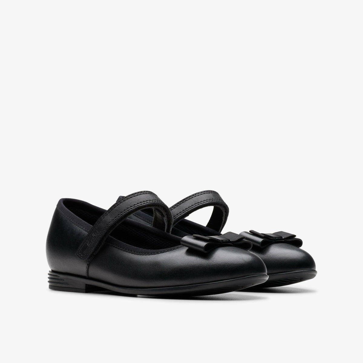 Clarks Kids Finja Tap Older Black Leather