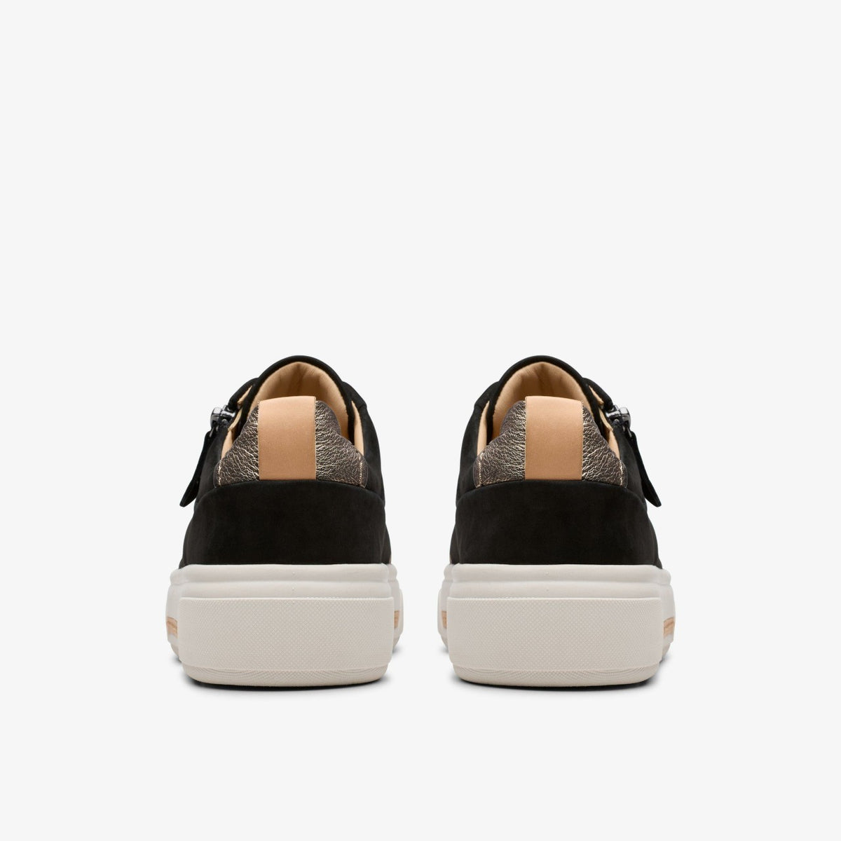 Clarks Women Hollyhock Zip Black Nubuck