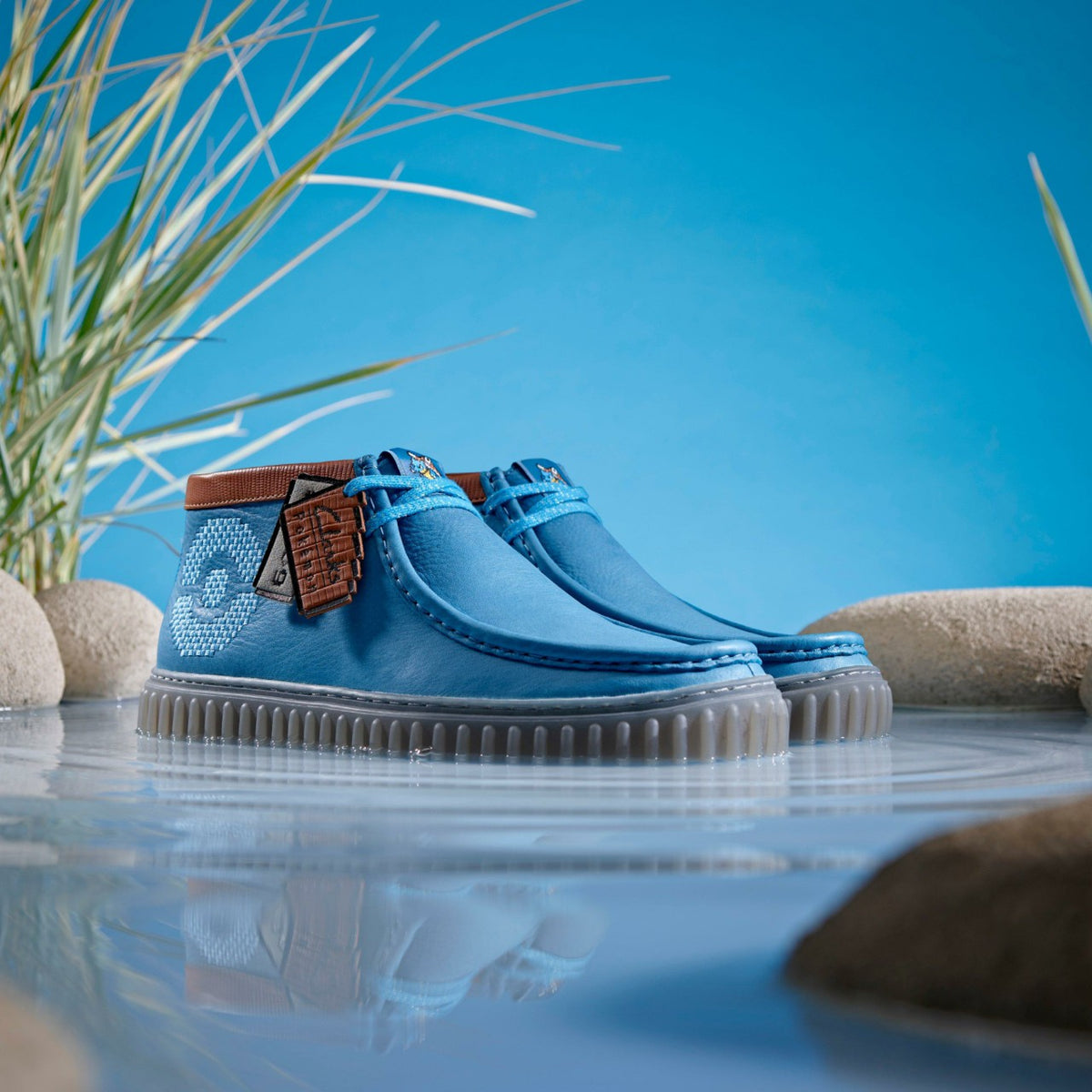 Clarks Men|Women Torhill Explore Blue Leather